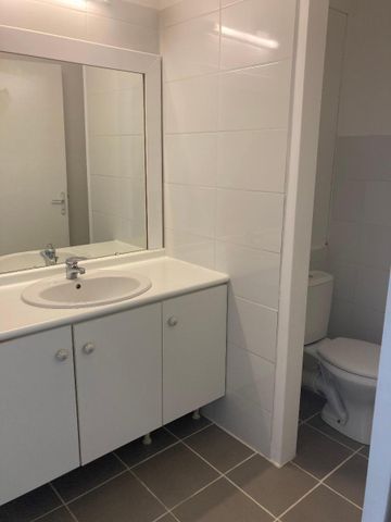 Location Appartement 1 pièce 27m² BORDEAUX 33200 - Photo 3