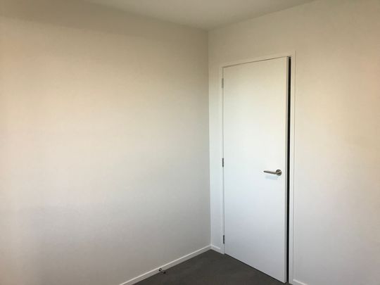 Smart & Suave on Station! - Photo 1