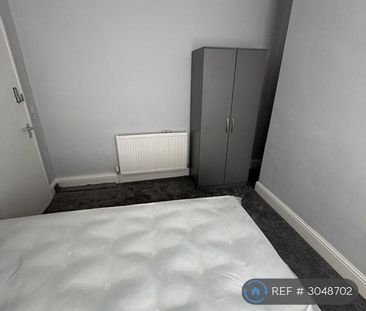 4 bedroom terraced house to rent - Photo 4