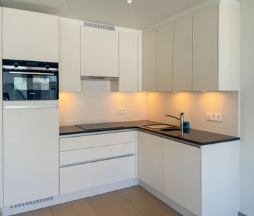 Appartement te huur in Koksijde voor € 850 met 2 slaapkamers - Photo 2