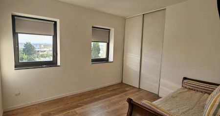 Location Appartement 4 pièces 85m² LYON 7ème - Photo 3