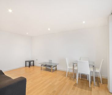 Riverside Apartments, N4 - Photo 6