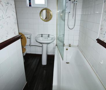 2 bedroom terraced house to rent - Photo 5