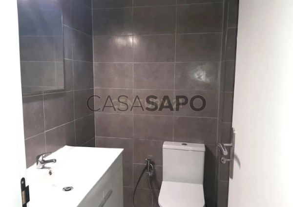 Apartamento T2 para alugar em Loures