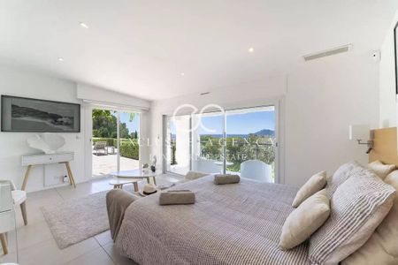 Cannes Location meublee a l'annee villa 7 pieces 284.68 m² piscine et vue mer - Photo 5