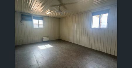 Step Inside to Style – A Hidden Gem Awaits! - Photo 5