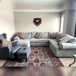 4 Bed 3 Bath Upper Suite Panorama Hills - Photo 2