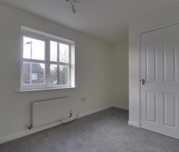 2 bedroom semi-detached house to rent - Photo 3