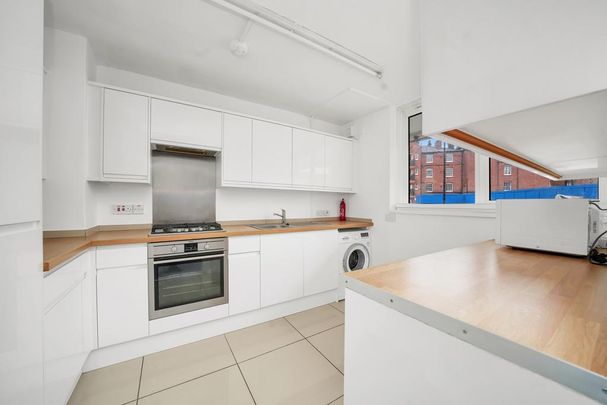 4 bedroom maisonette to rent - Photo 1