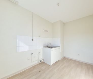 T2 de 49 m² refait à neuf avec belle pièce à vivre – Tours sud - Photo 1