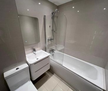 2 bedroom flat to rent - Photo 6