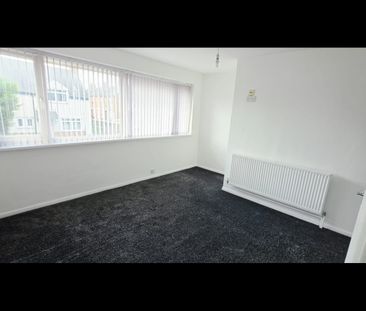 2 Bed Terraced House, Hampden Road, LE4 - Photo 1