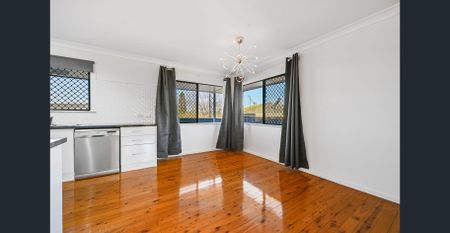 Renovated Home Close to Shops - Photo 2