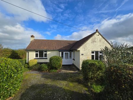 Two bed detached bungalow to rent in Lewannick, Launceston, PL15 - Photo 2