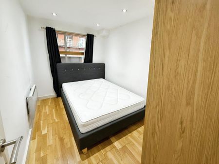 2 bedroom flat to rent - Photo 4