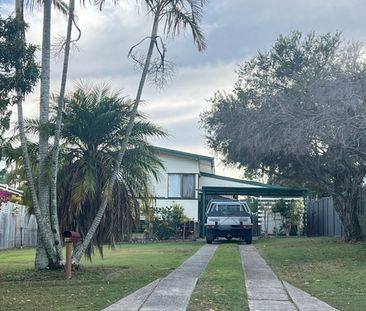 14 Herne Road, Scarborough QLD 4020 - House For Rent - $550 | Domain - Photo 1