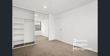 Moderm One Bedroom Apartment At Prime Location - Photo 2