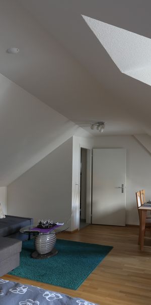 2-Zimmerwohnung im Dachgeschoss mit Charme - Photo 1