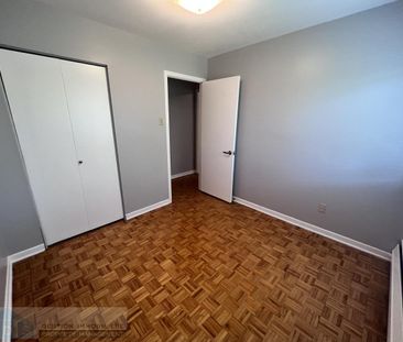 930 Place Sims apartment — Dorval, QC (2-Bedroom) - 2 Bedroom - Photo 1