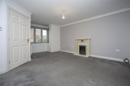 4 bedroom detached house to rent - Photo 2