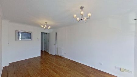 3 bedroom flat to rent - Photo 2