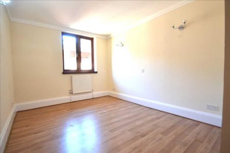 3 bedroom apartment to rent - Photo 5