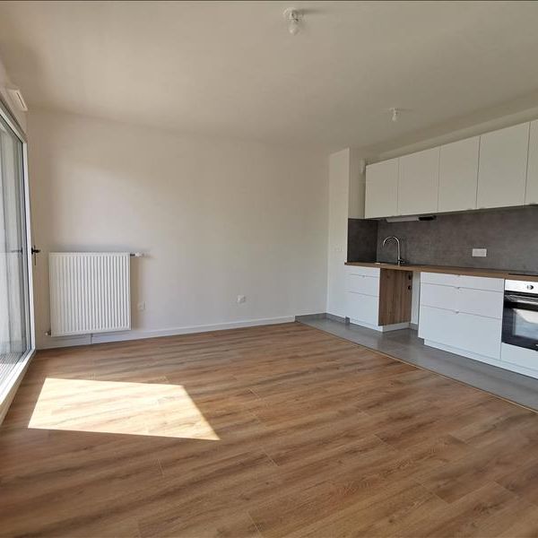 2 pièces - 47 m² - 3ème étage - Colocation non autorisée - Photo 1