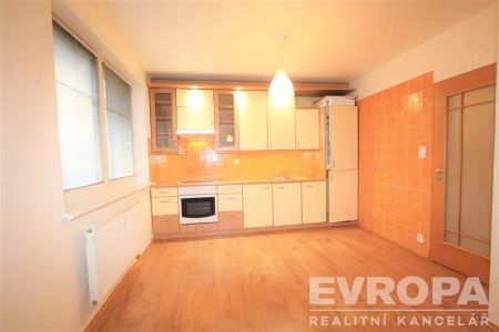 Příjemný byt 2+kk/balkon 73 m - Photo 2