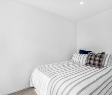 Sunny 3BR Townhouse - Photo 4