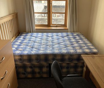 Johnny Ball Lane, Bristol - Photo 4