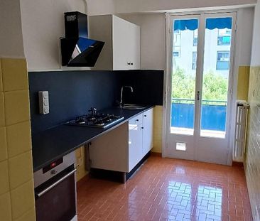 Location Appartement 2 pièces 54m² NICE 06000 - Photo 2