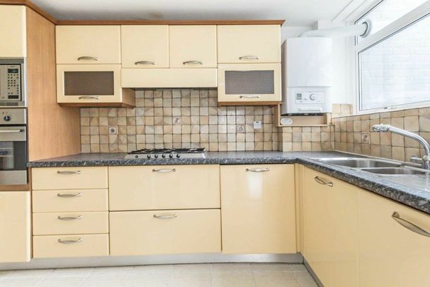 Heronsforde, Ealing, W13 - Photo 1