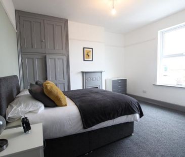 7 bedroom semi-detached house to rent - Photo 1