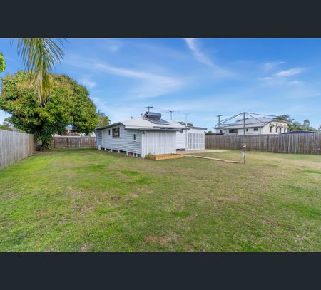 1 Snelling Street, Park Avenue, Qld 4701 - Photo 2