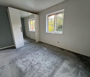 2 bedroom House To Let Total Size: 700 SQ FT - Photo 2