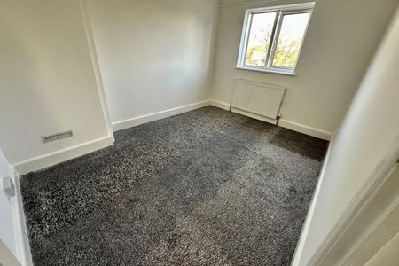 Clifford Road, BOURNEMOUTH - Photo 3