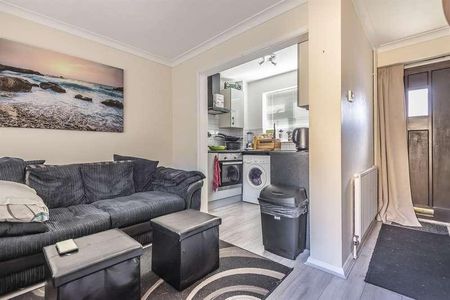 Chaffinch Close, Woosehill, Wokingham, RG41 - Photo 4