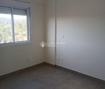 Apartamento com 2 quartos e 42m² para alugar em Cavalhada, Porto Al... - Photo 1