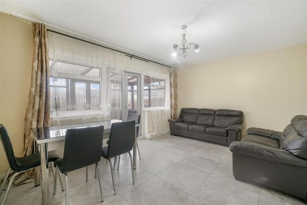 3 bedroom detached house to rent - Photo 1