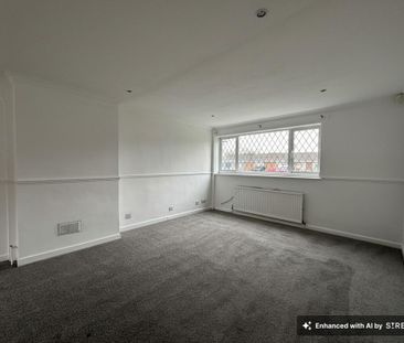 3 bedroom end of terrace house to rent - Photo 2