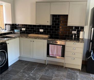 3 bedroom barn conversion to rent - Photo 3