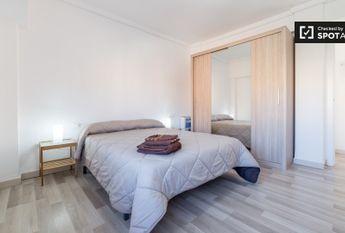 valencia, Valencian Community 46011