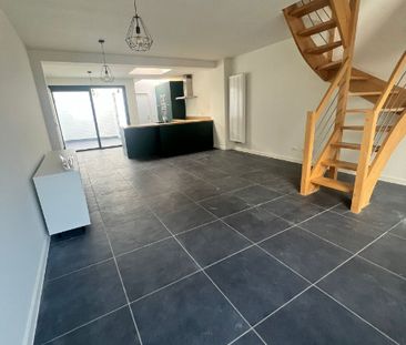 volledig gerenoveerde woning met terras 2 slaapkamers en zonnepanelen - Foto 1