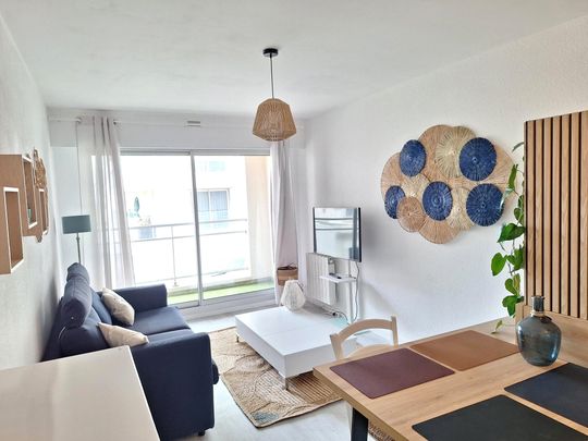 Location Appartement 1 pièce 32m² LES SABLES D OLONNE 85100 - Photo 1