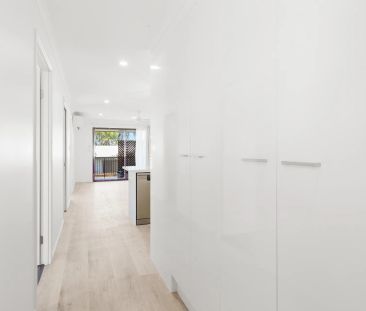 Freshly Renovated Unit in the Heart of Marcoola! - Photo 5