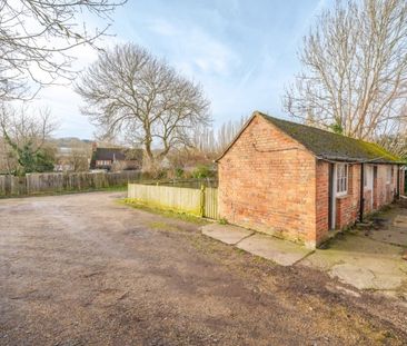 Old Moor Lane, Wooburn Moor, High Wycombe,HP10 - Photo 2