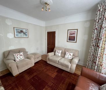 3 bedroom terraced house to rent - Photo 3