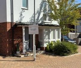 3 bedroom detached house to rent - Photo 6