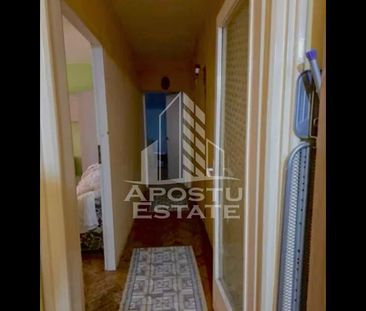 Apartament cu 2 camere - Centrala proprie, Complex Studentesc - Fotografie 3