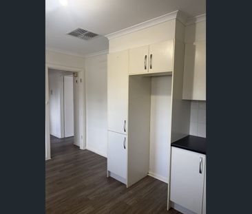 Comfortable Living in Christie Downs - Photo 6